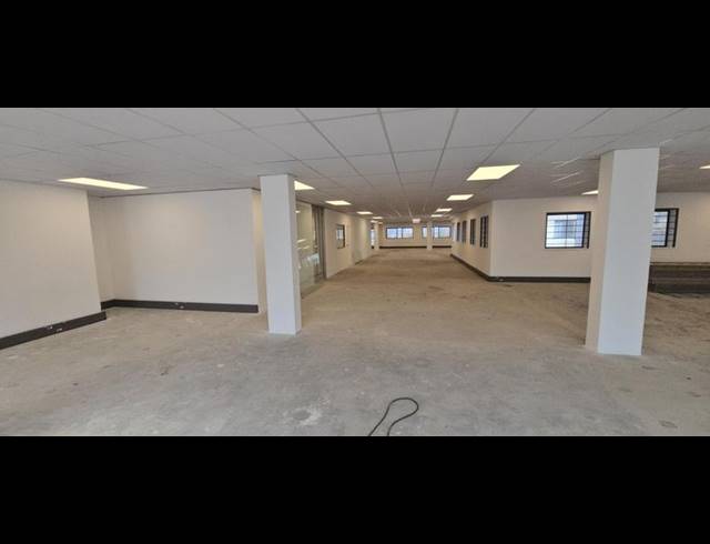 BUSINESS PROPERTY TO RENT IN VORNA VALLEY